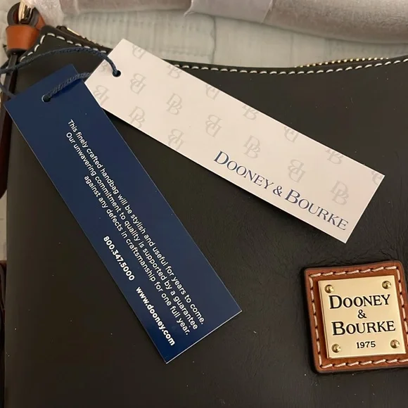 NWT Dooney & Bourke black leather purse - Picture 8 of 16